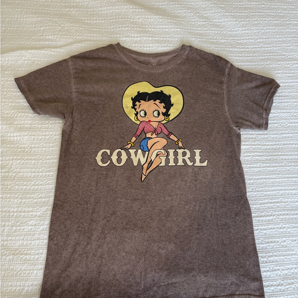 Betty Boop Brown Tee with Yellow Heart Cowgirl Graphic